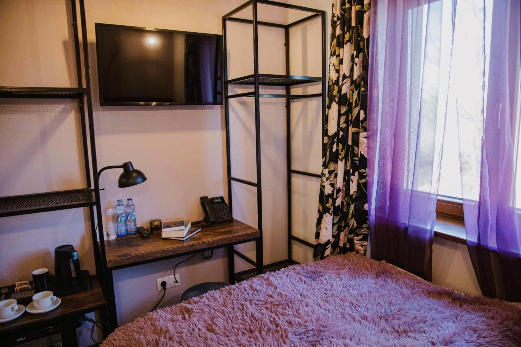 Stacja Kultura Hotel Poniatowa ภายนอก รูปภาพ